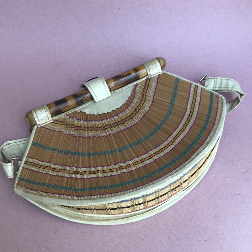 Vintage 50’s straw shell shaped bag - Picture 6 of 8